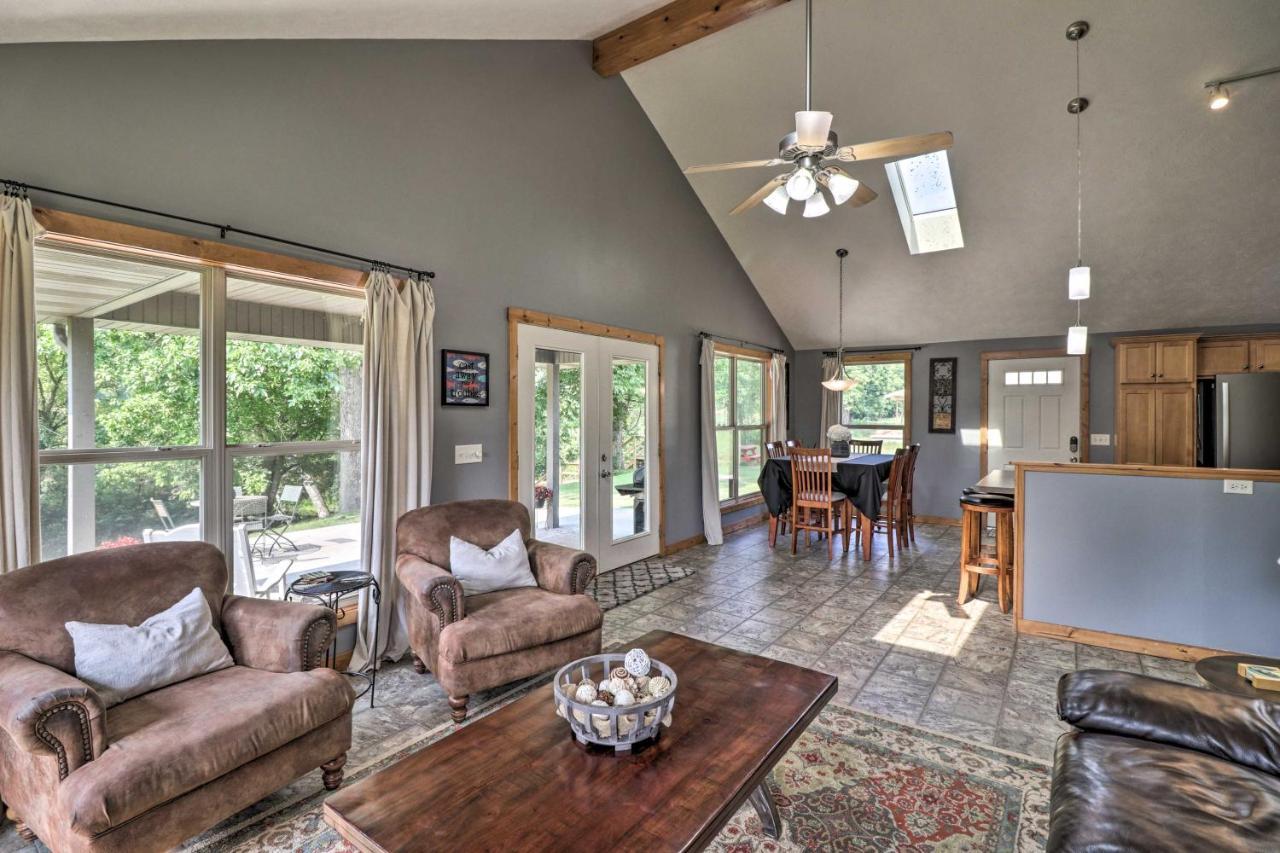 Mountain Home Cottage With Deck On White River! Gassville Exterior foto
